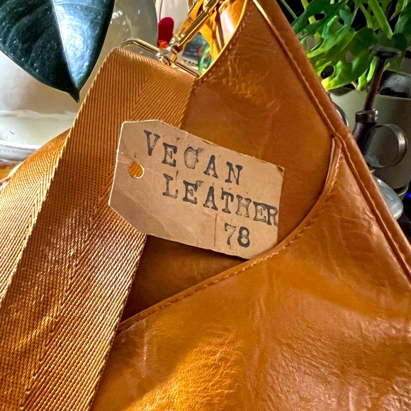 ๐๐ Wanderlust Crossbody Faux Vegan Leather Bag by Funky Monkey ๐๐ - Picture 3 of 12